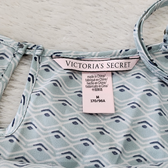 VS Satin Tank NWOT - Picture 3 of 3